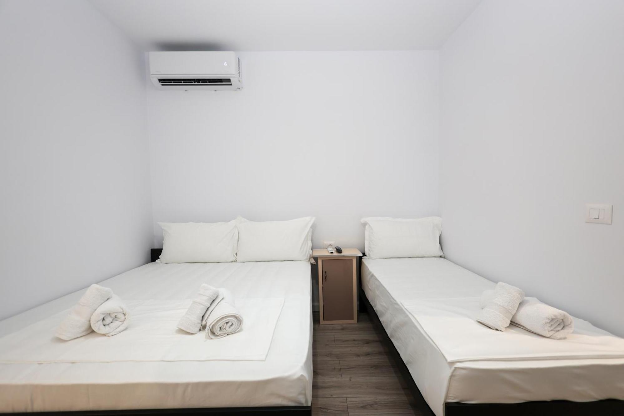 Guesthouse Noke Berat Bagian luar foto